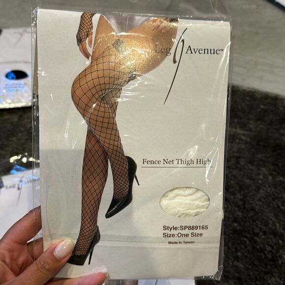 ALL FOR 40 DOLLARS (ONE SIZE) - Picture 4 of 10